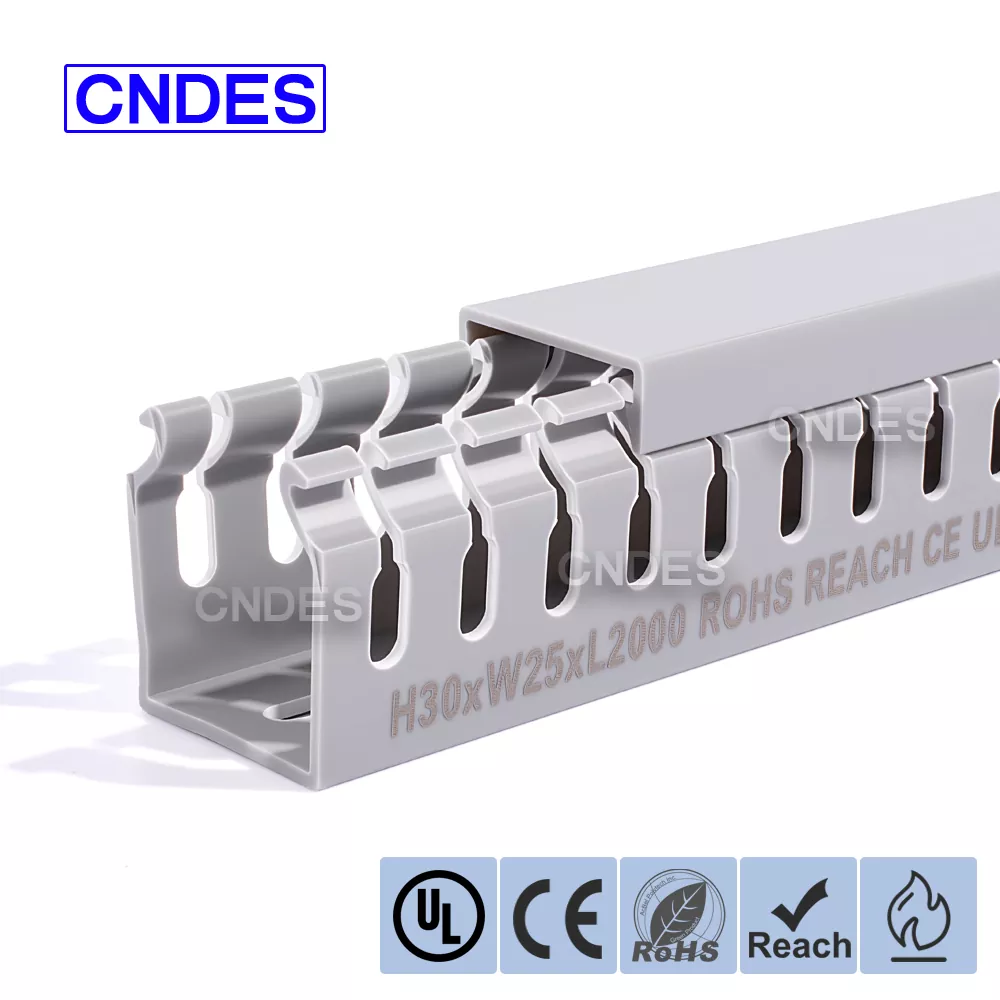 30×25 ПВХ захисний канал із прорізами